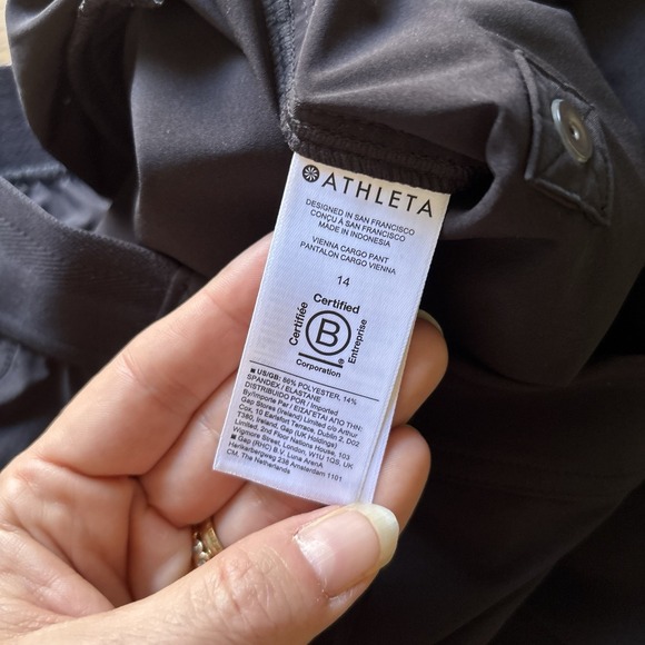 Athleta Cargo Pants Women 14 Vienna Hybrid Black Stretch Zip Pockets Performance - Picture 6 of 10
